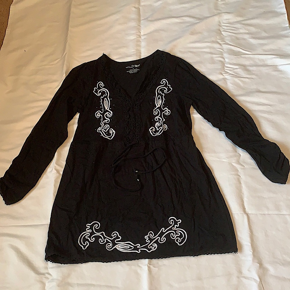 Tunic. Black with pretty trim. Size large
